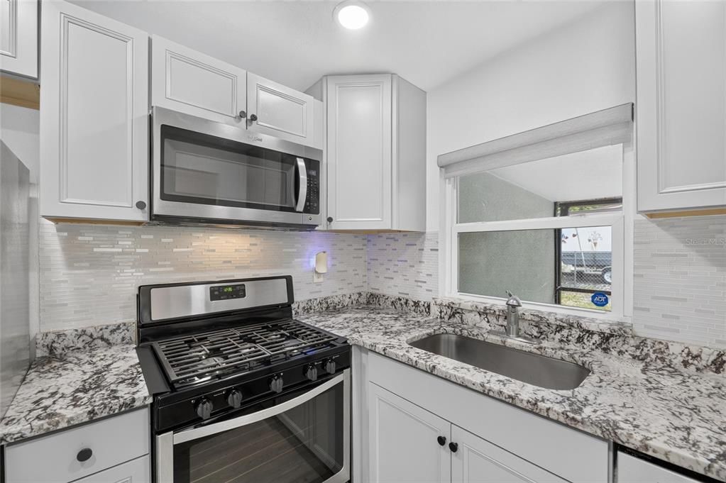 В аренду: $2,200 (3 спален, 2 ванн, 1036 Квадратных фут)