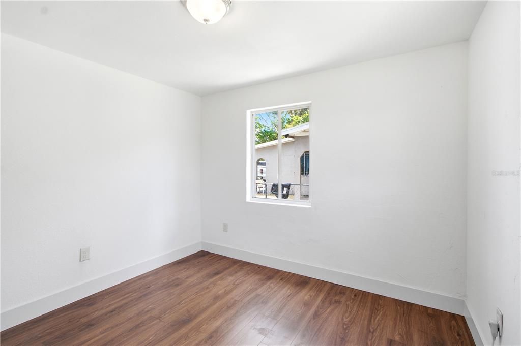 En Venta: $249,999 (4 camas, 1 baños, 1254 Pies cuadrados)