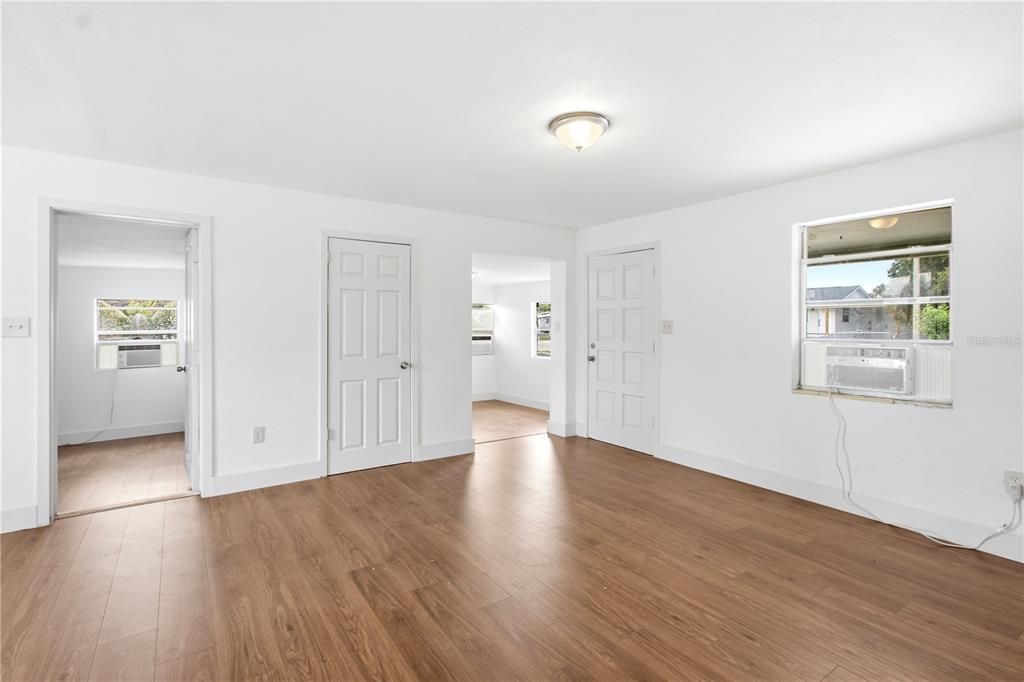 En Venta: $249,999 (4 camas, 1 baños, 1254 Pies cuadrados)