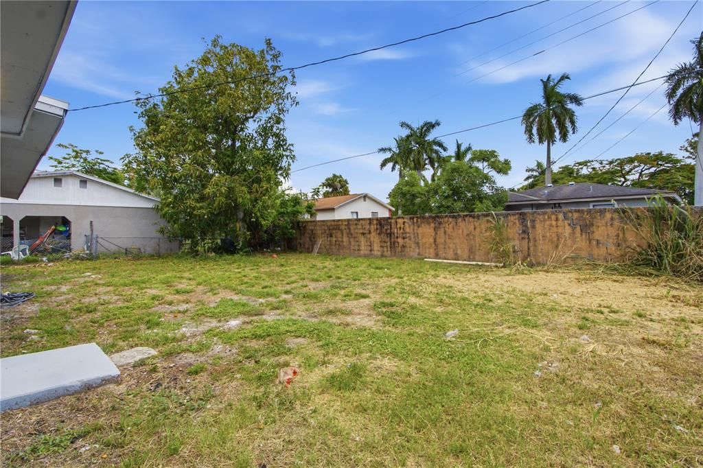 En Venta: $249,999 (4 camas, 1 baños, 1254 Pies cuadrados)