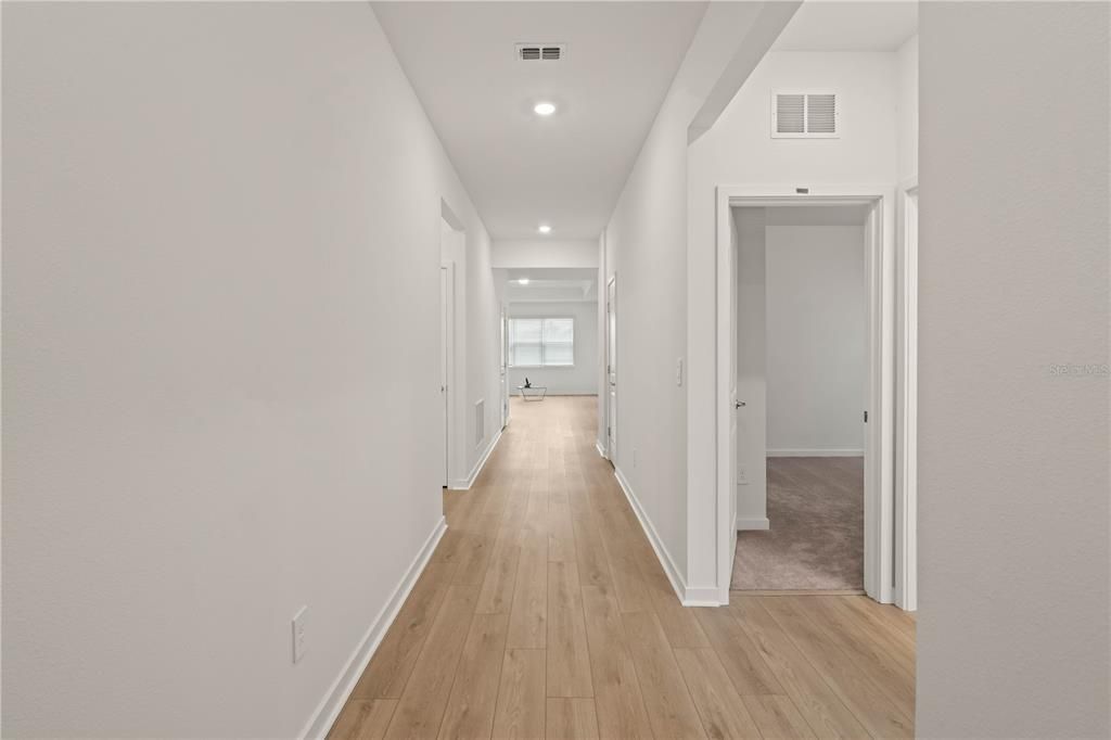 En Venta: $435,000 (4 camas, 2 baños, 1859 Pies cuadrados)