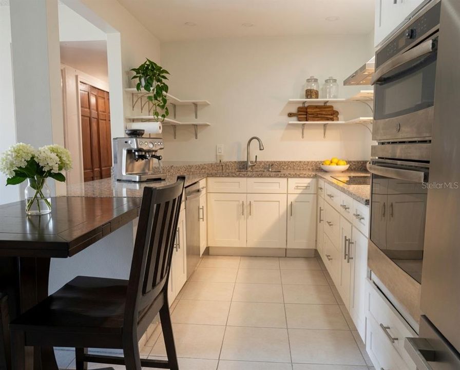 For Sale: $145,000 (3 beds, 2 baths, 1112 Square Feet)