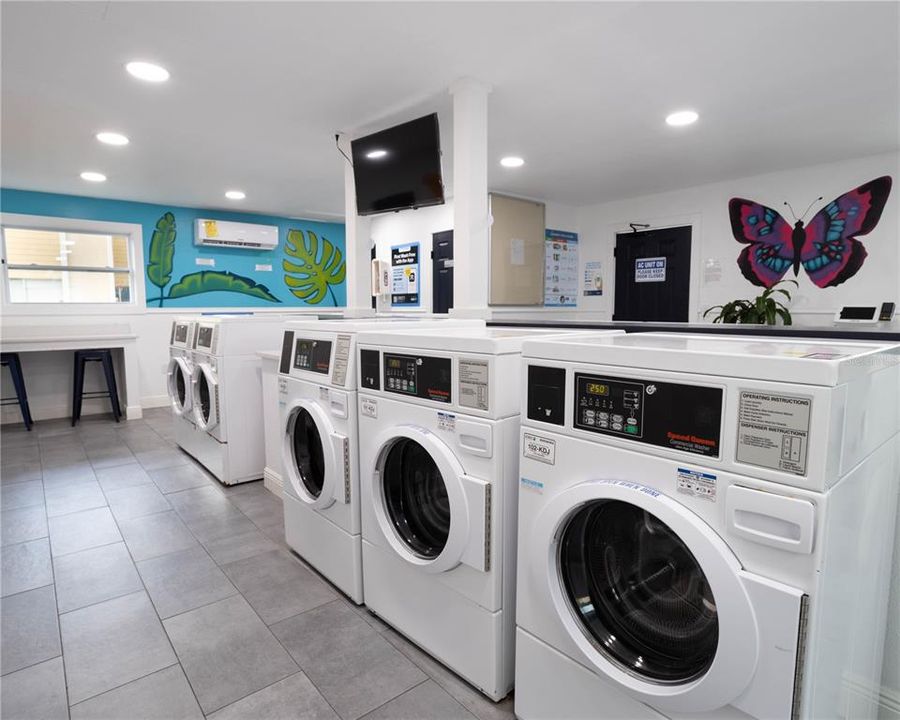 For Sale: $145,000 (3 beds, 2 baths, 1112 Square Feet)