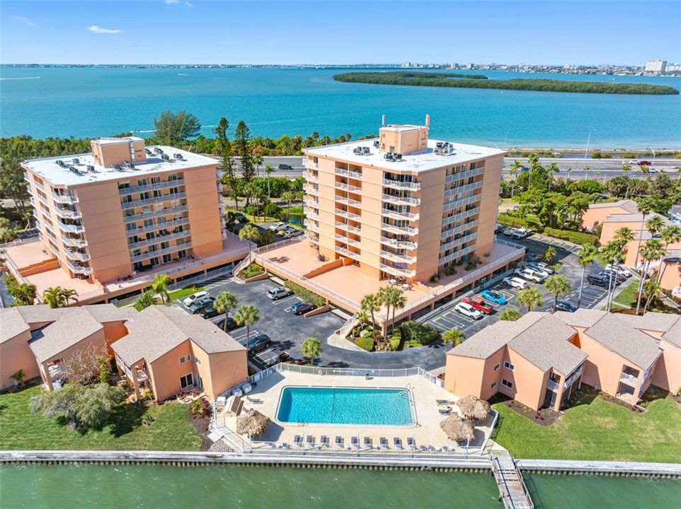 На продажу: $245,000 (3 спален, 3 ванн, 1455 Квадратных фут)