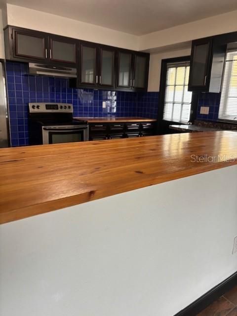 For Sale: $675,000 (5 beds, 0 baths, 2568 Square Feet)