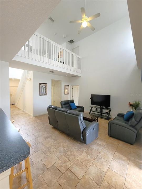 В аренду: $2,900 (4 спален, 3 ванн, 2451 Квадратных фут)