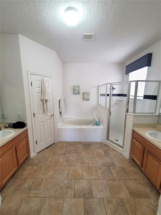 В аренду: $2,900 (4 спален, 3 ванн, 2451 Квадратных фут)