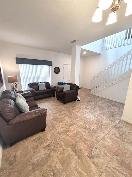 В аренду: $2,900 (4 спален, 3 ванн, 2451 Квадратных фут)