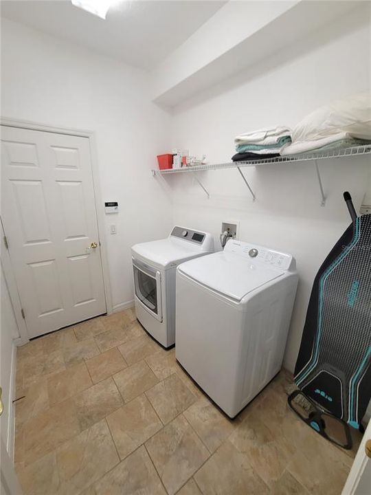 В аренду: $2,900 (4 спален, 3 ванн, 2451 Квадратных фут)