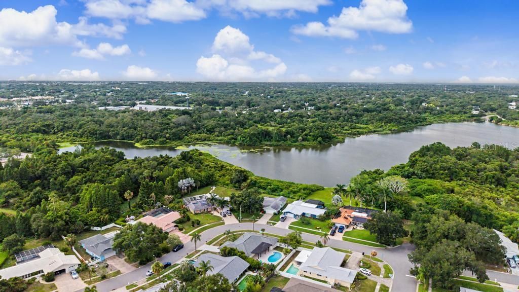 На продажу: $849,900 (4 спален, 2 ванн, 2122 Квадратных фут)
