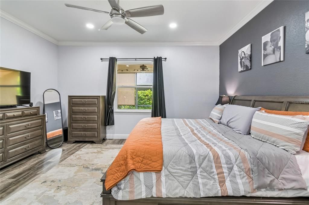 En Venta: $335,000 (3 camas, 2 baños, 1660 Pies cuadrados)