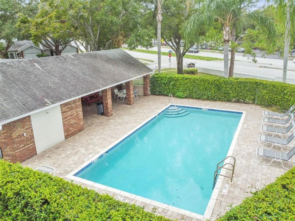 For Rent: $2,300 (2 beds, 2 baths, 976 Square Feet)