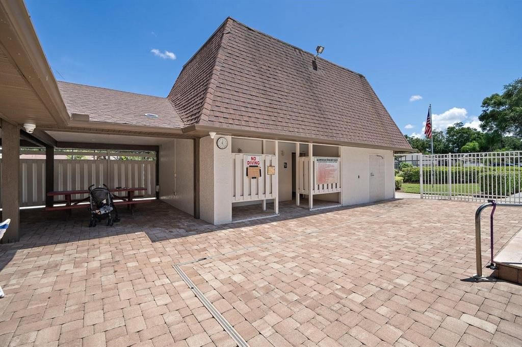 For Rent: $2,300 (2 beds, 2 baths, 976 Square Feet)