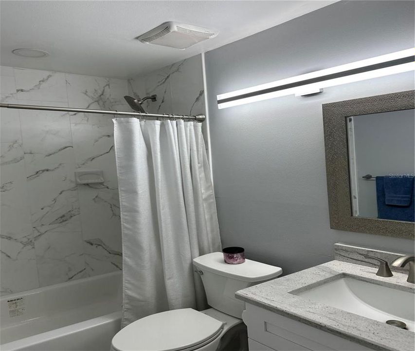 For Rent: $2,300 (2 beds, 2 baths, 976 Square Feet)