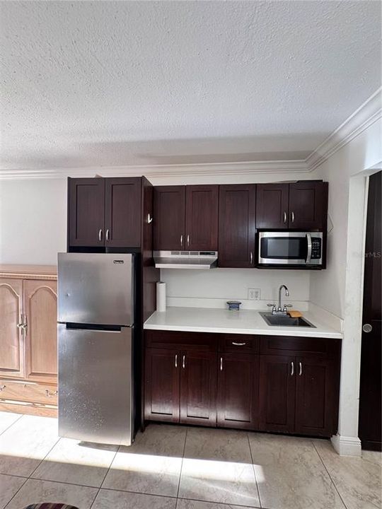 В аренду: $900 (1 спален, 1 ванн, 300 Квадратных фут)