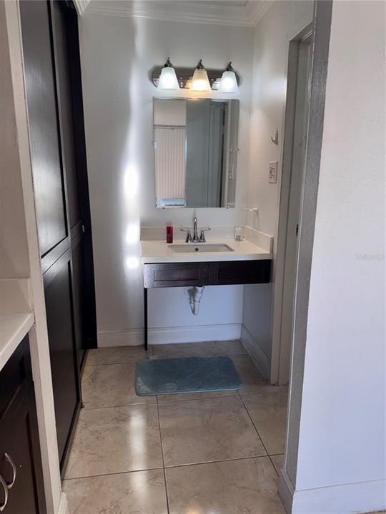В аренду: $900 (1 спален, 1 ванн, 300 Квадратных фут)
