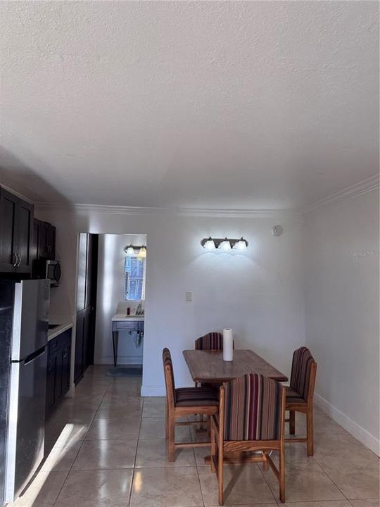В аренду: $900 (1 спален, 1 ванн, 300 Квадратных фут)