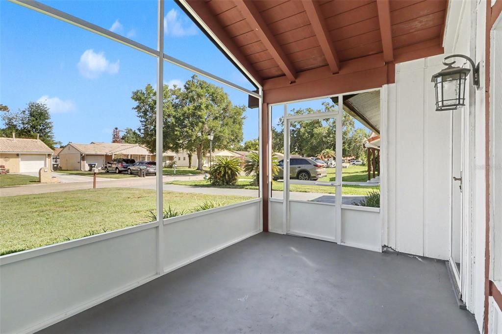 For Rent: $2,250 (2 beds, 2 baths, 1554 Square Feet)