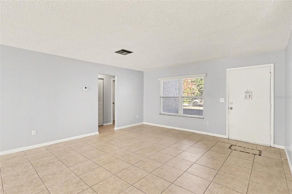 For Rent: $2,250 (2 beds, 2 baths, 1554 Square Feet)