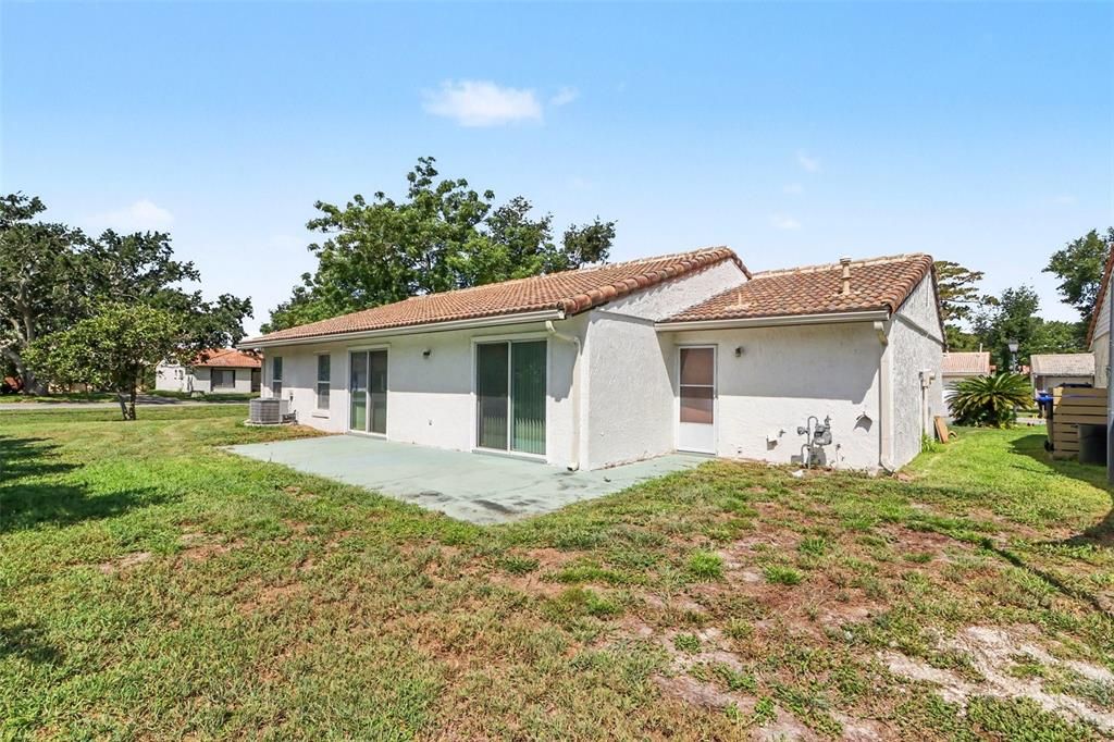 For Rent: $2,250 (2 beds, 2 baths, 1554 Square Feet)