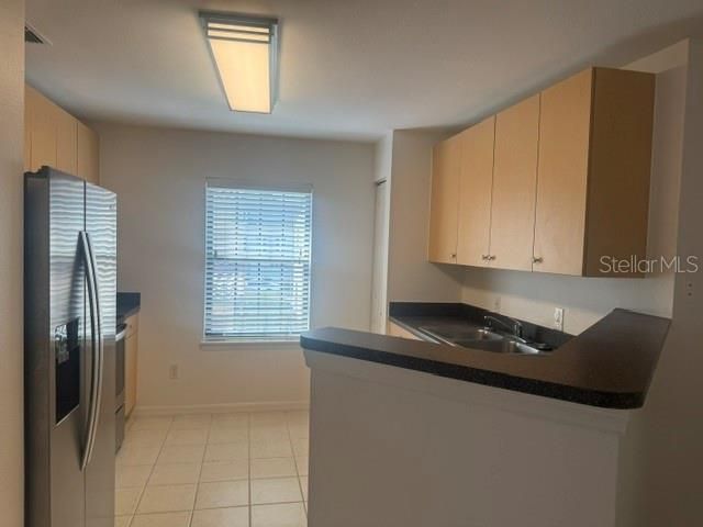 В аренду: $2,400 (2 спален, 2 ванн, 1356 Квадратных фут)