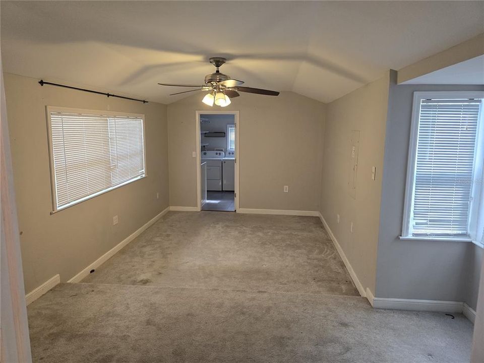 В аренду: $2,900 (3 спален, 2 ванн, 1084 Квадратных фут)