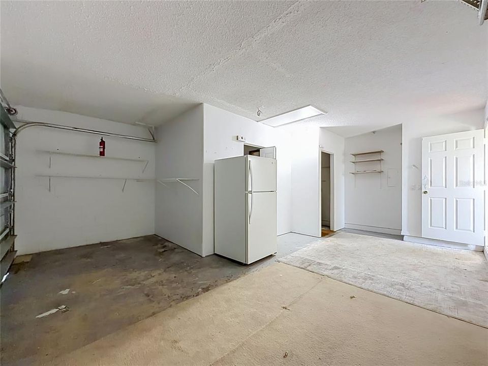 For Rent: $2,200 (4 beds, 2 baths, 1504 Square Feet)