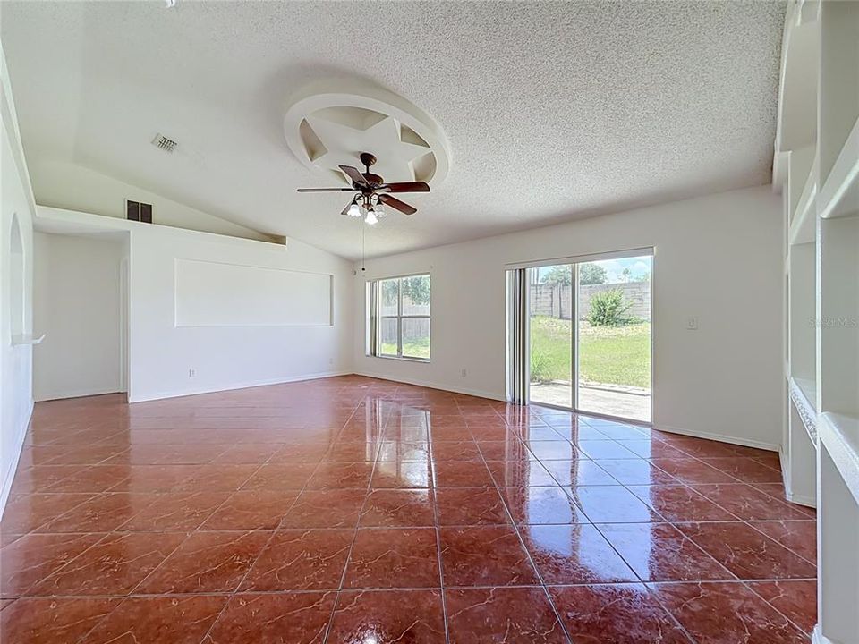 For Rent: $2,200 (4 beds, 2 baths, 1504 Square Feet)