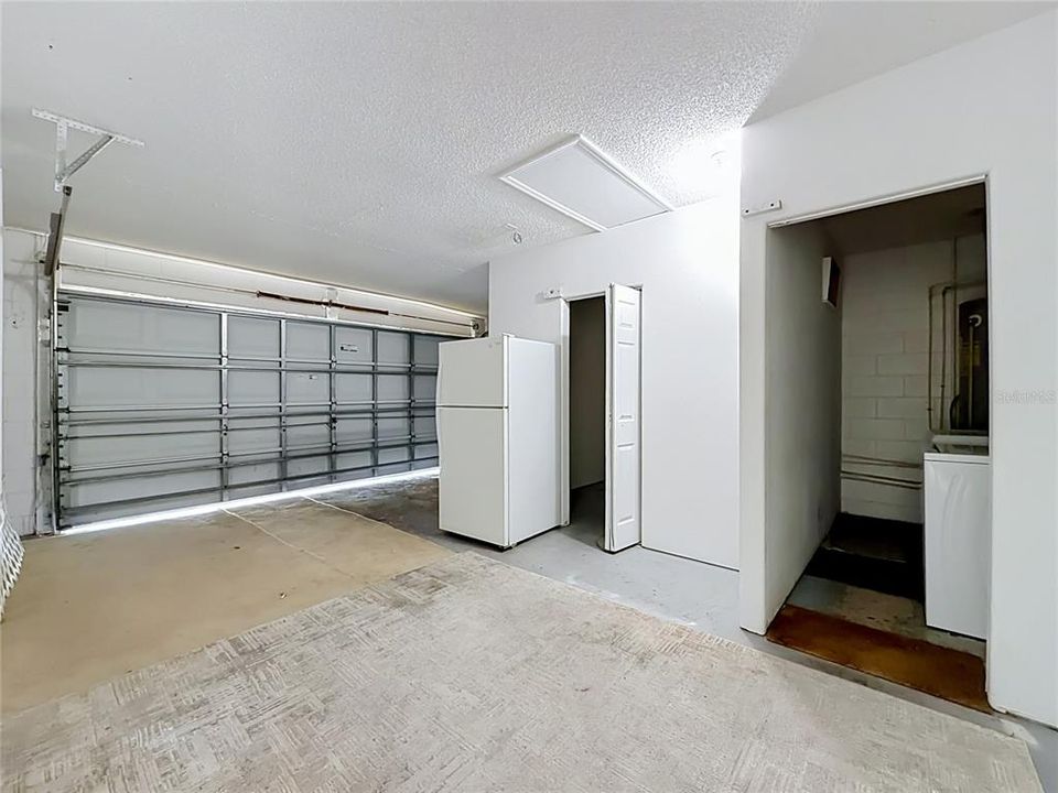 For Rent: $2,200 (4 beds, 2 baths, 1504 Square Feet)
