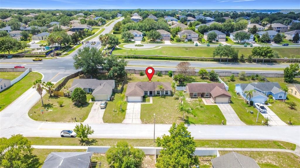 For Rent: $2,200 (4 beds, 2 baths, 1504 Square Feet)
