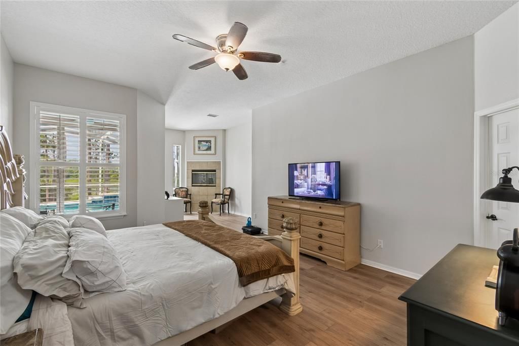 На продажу: $545,900 (4 спален, 2 ванн, 2335 Квадратных фут)