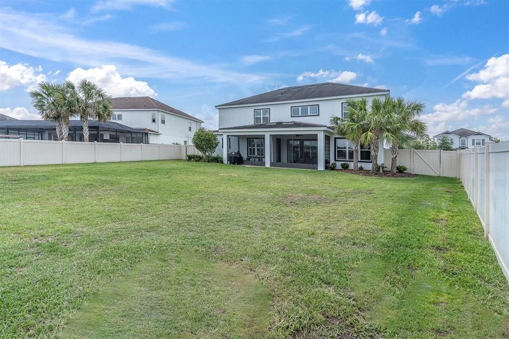 En Venta: $1,100,000 (6 camas, 3 baños, 4181 Pies cuadrados)