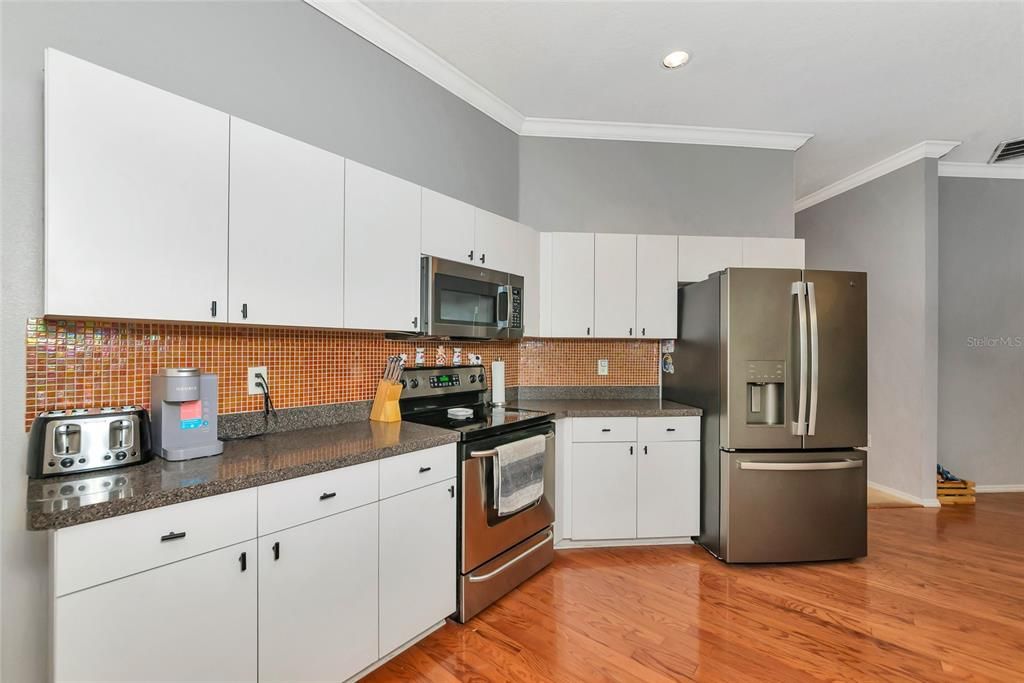 En Venta: $479,900 (3 camas, 2 baños, 1930 Pies cuadrados)