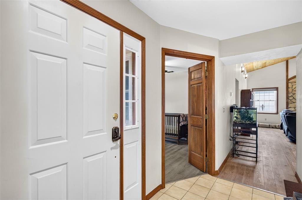 For Sale: $314,900 (3 beds, 2 baths, 1597 Square Feet)
