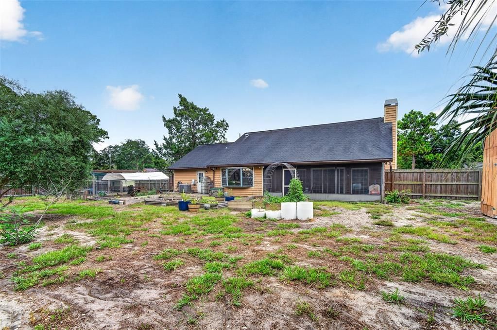 For Sale: $314,900 (3 beds, 2 baths, 1597 Square Feet)