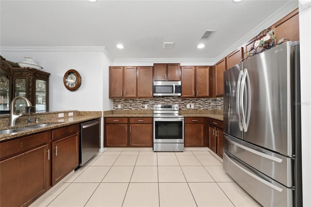 На продажу: $364,990 (3 спален, 2 ванн, 1493 Квадратных фут)