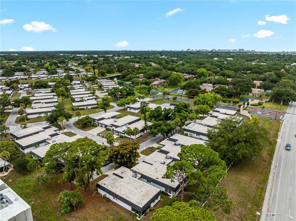 For Sale: $199,000 (2 beds, 2 baths, 1372 Square Feet)