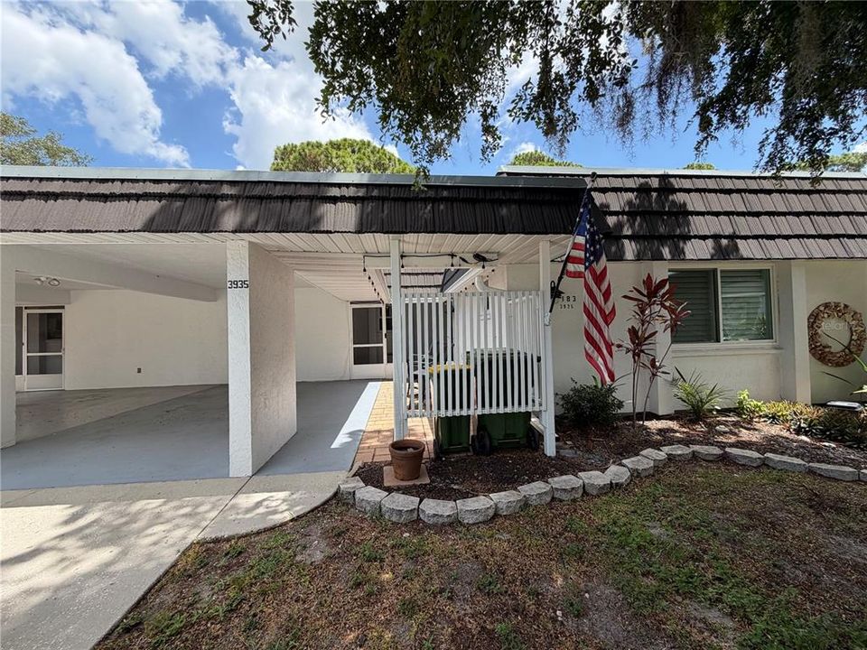 For Sale: $199,000 (2 beds, 2 baths, 1372 Square Feet)