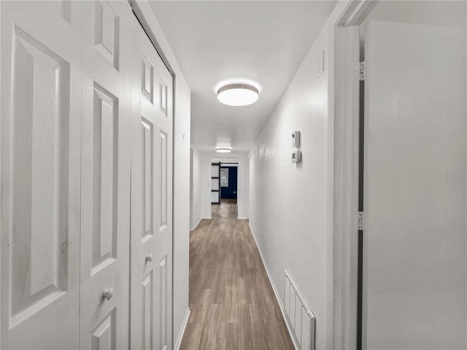 For Sale: $199,000 (2 beds, 2 baths, 1372 Square Feet)