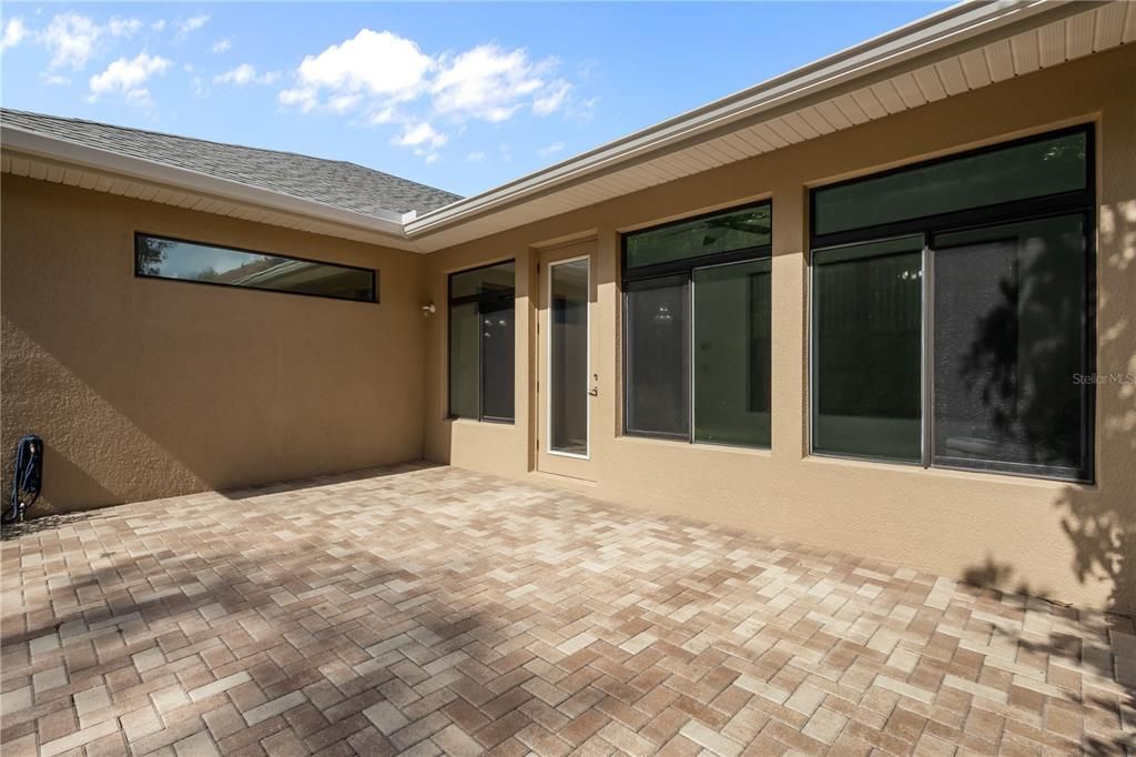 En Venta: $725,000 (4 camas, 3 baños, 2952 Pies cuadrados)