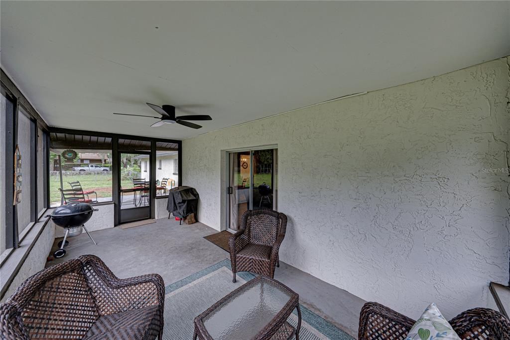 For Sale: $375,000 (3 beds, 2 baths, 1730 Square Feet)