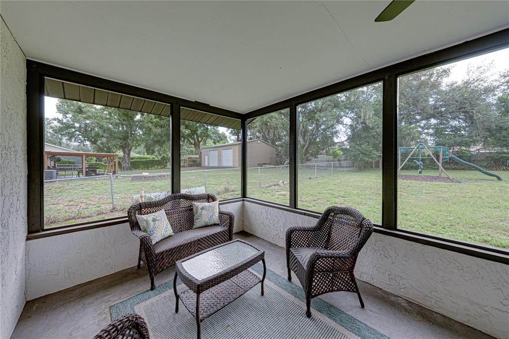 For Sale: $375,000 (3 beds, 2 baths, 1730 Square Feet)