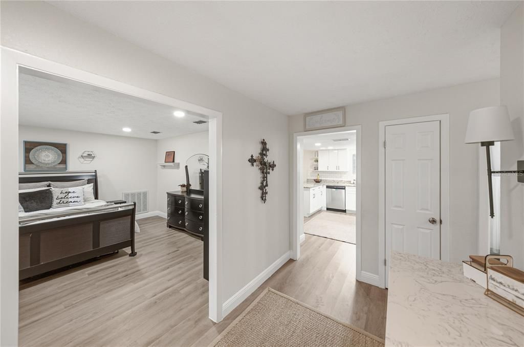 For Sale: $375,000 (3 beds, 2 baths, 1730 Square Feet)