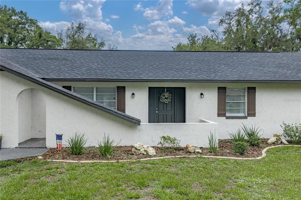 For Sale: $375,000 (3 beds, 2 baths, 1730 Square Feet)