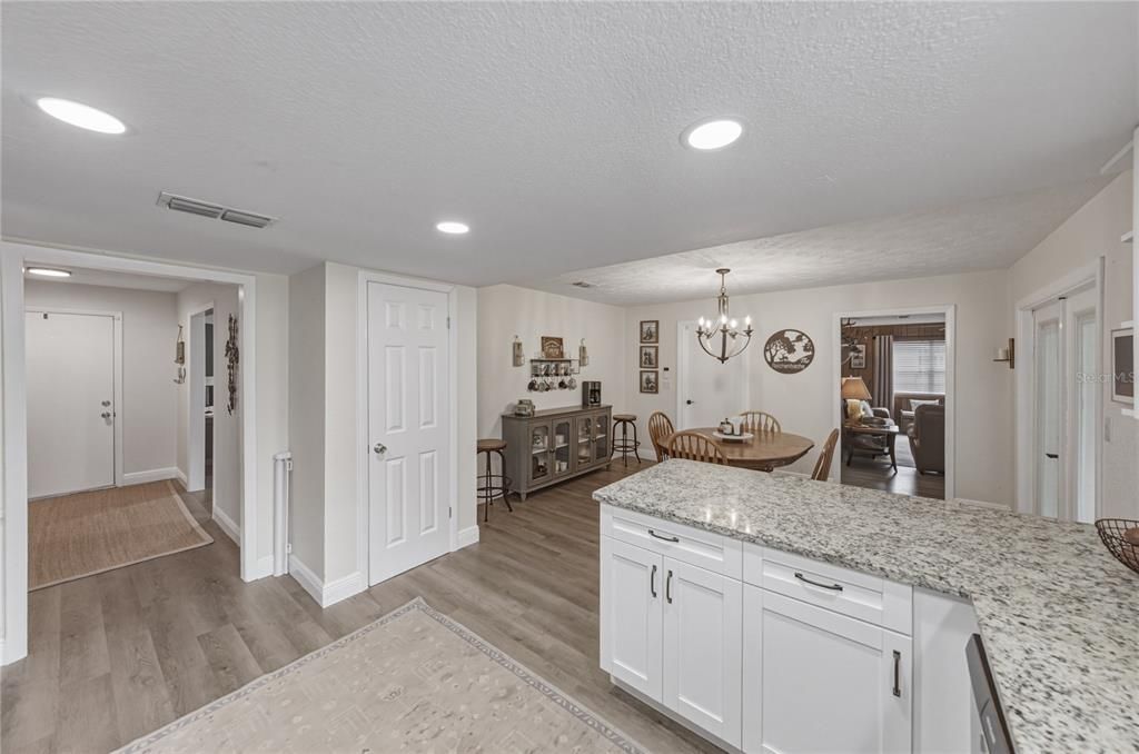 For Sale: $375,000 (3 beds, 2 baths, 1730 Square Feet)