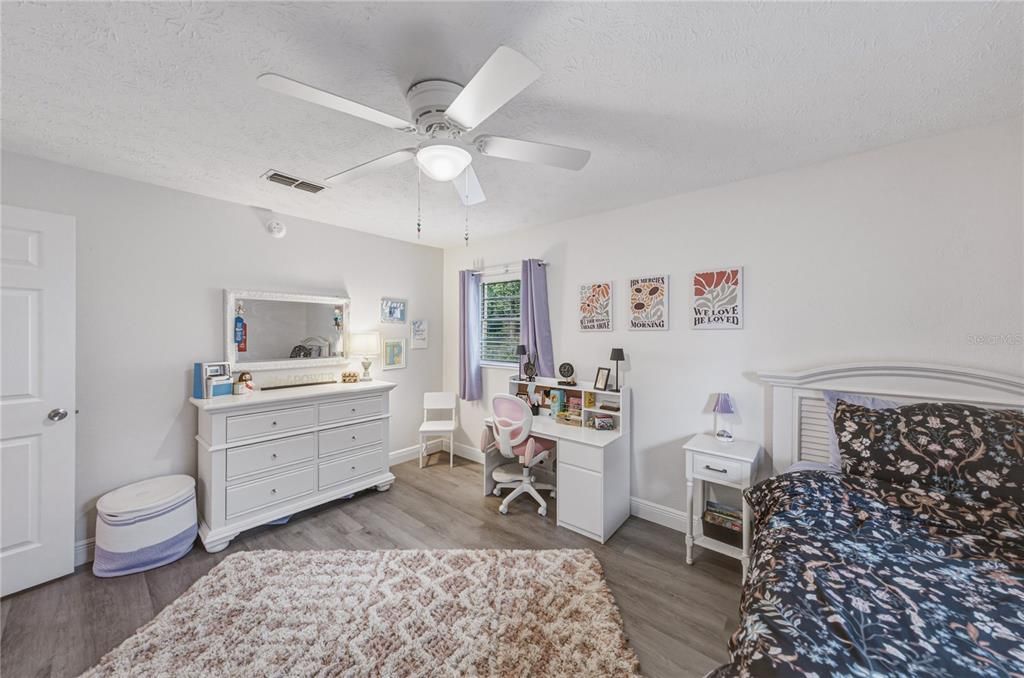For Sale: $375,000 (3 beds, 2 baths, 1730 Square Feet)