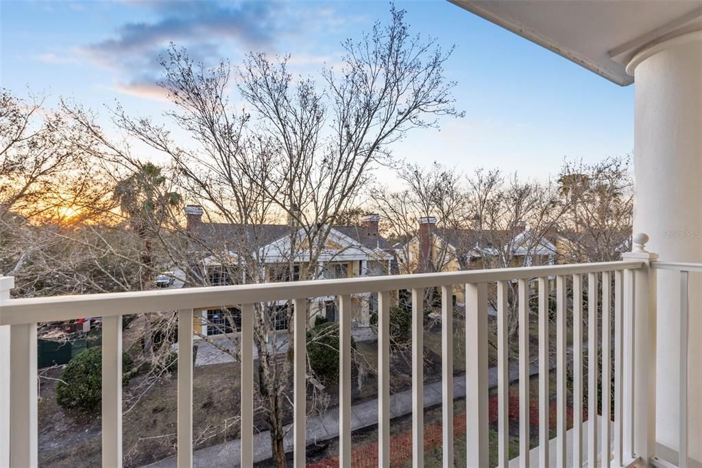 For Rent: $1,500 (1 beds, 1 baths, 823 Square Feet)