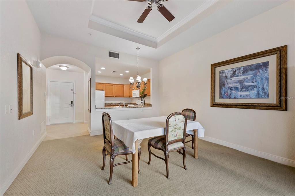 For Rent: $1,500 (1 beds, 1 baths, 823 Square Feet)