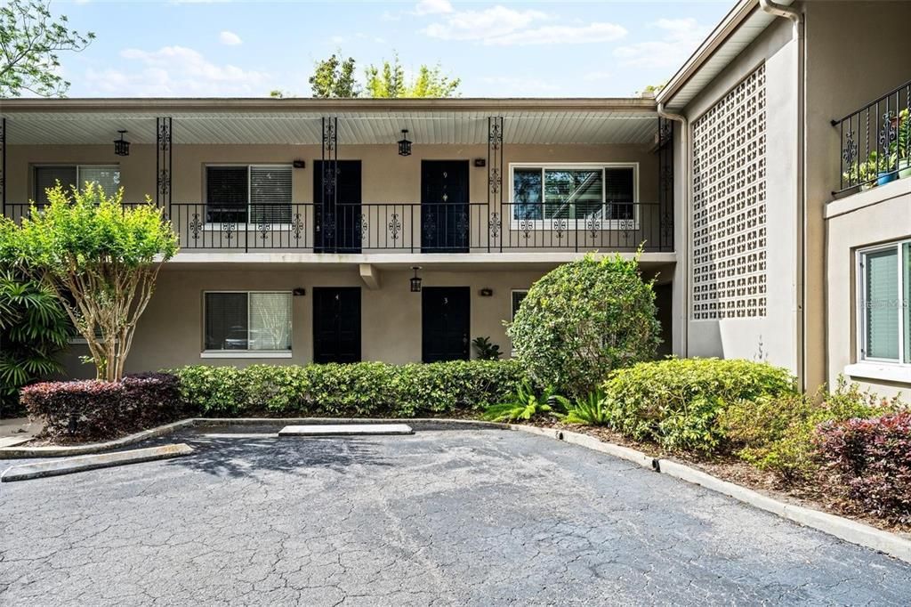 For Sale: $475,000 (1 beds, 1 baths, 767 Square Feet)