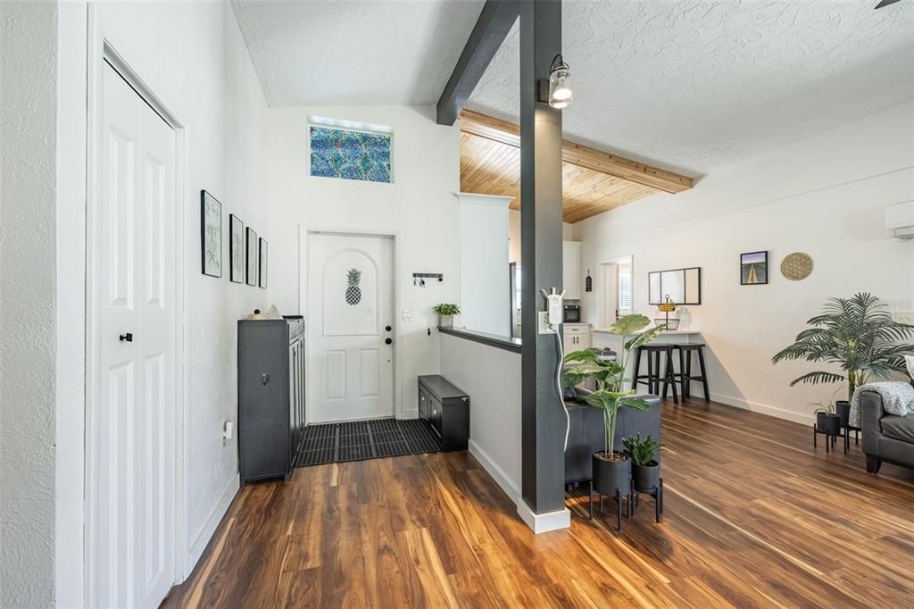 For Sale: $448,900 (3 beds, 2 baths, 1525 Square Feet)